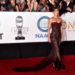 Halle+Berry+49th+NAACP+Image+Awards+Red+Carpet+0l_rP8YWStYl