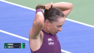 hair IgaSwiatek